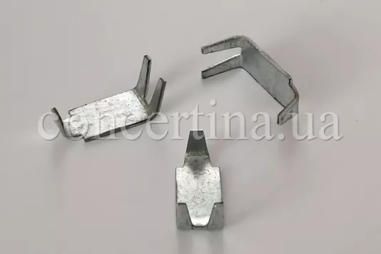 Standard clip for barbed wire Concertina
